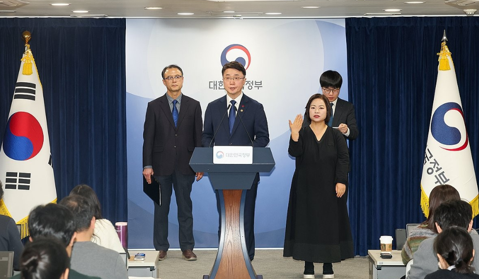 되풀이된 KT 보안사고, 