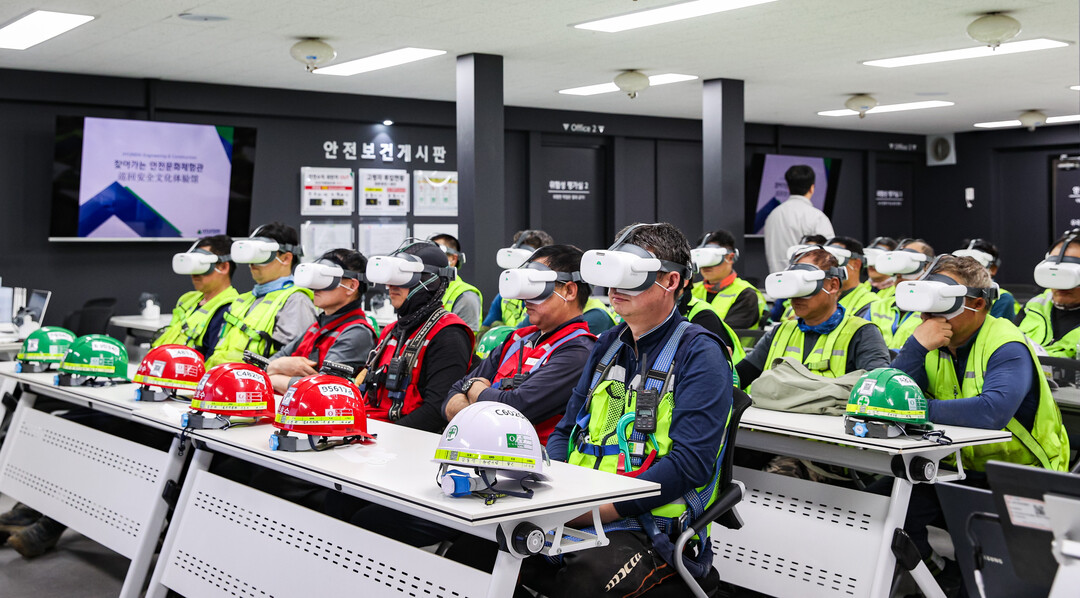 현대건설, 외국인근로자 등 안전문화체...