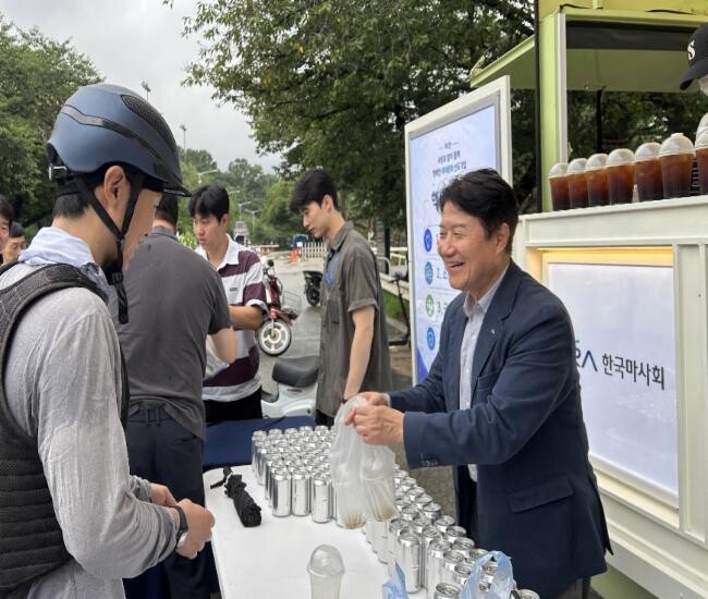 한국마사회, 혹서기 경마 안전관리 강...