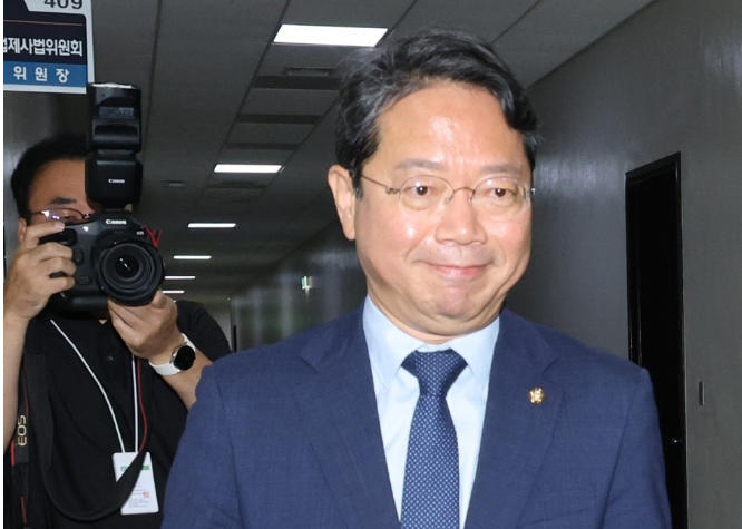 김승원 법무부 장관 후보자 결국 자진...